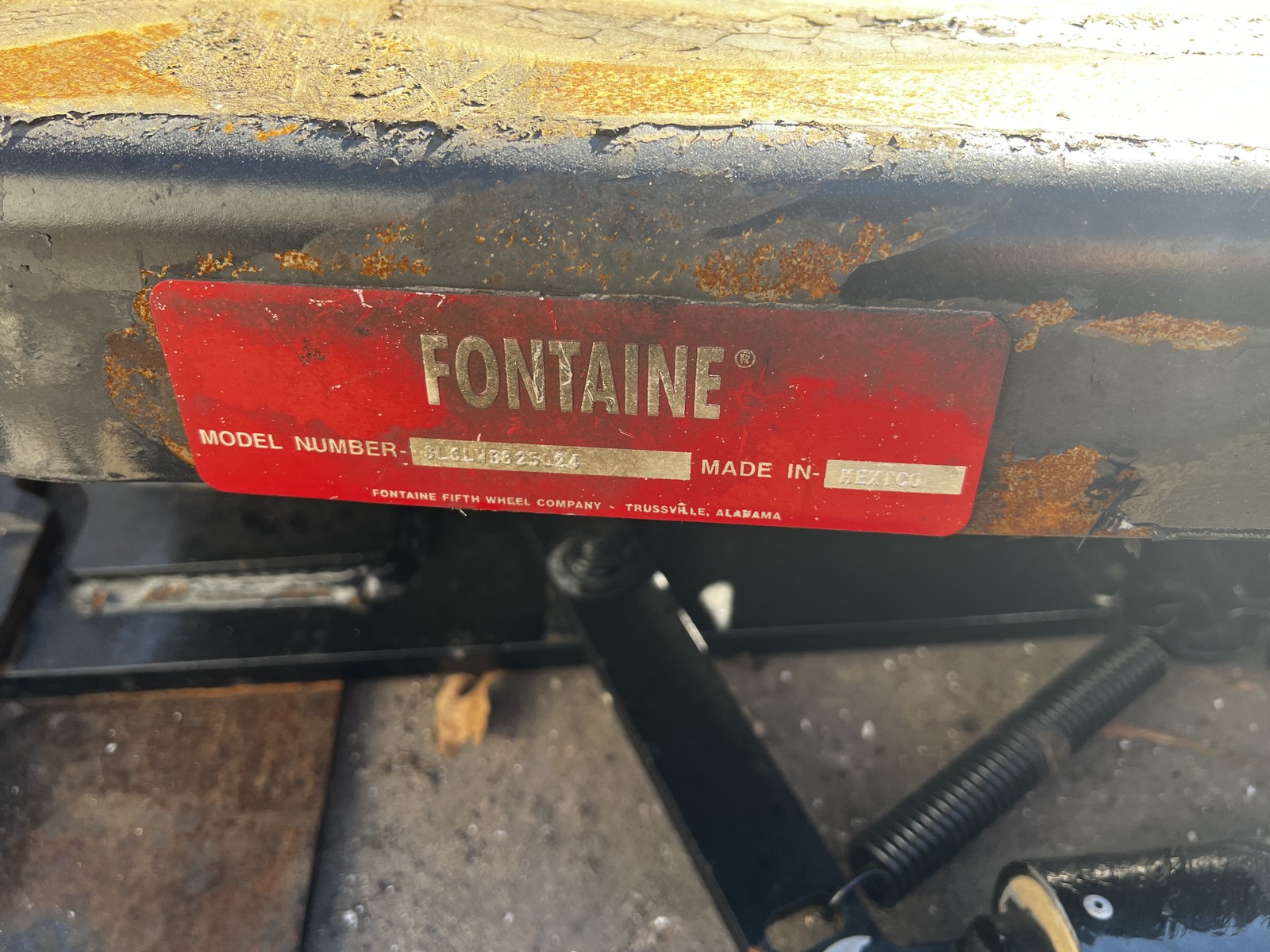Fontaine Sliding 5th wheel Atta